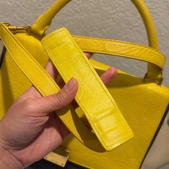 Celine Trapeze Leather Hand Bag - Picture 4 of 15